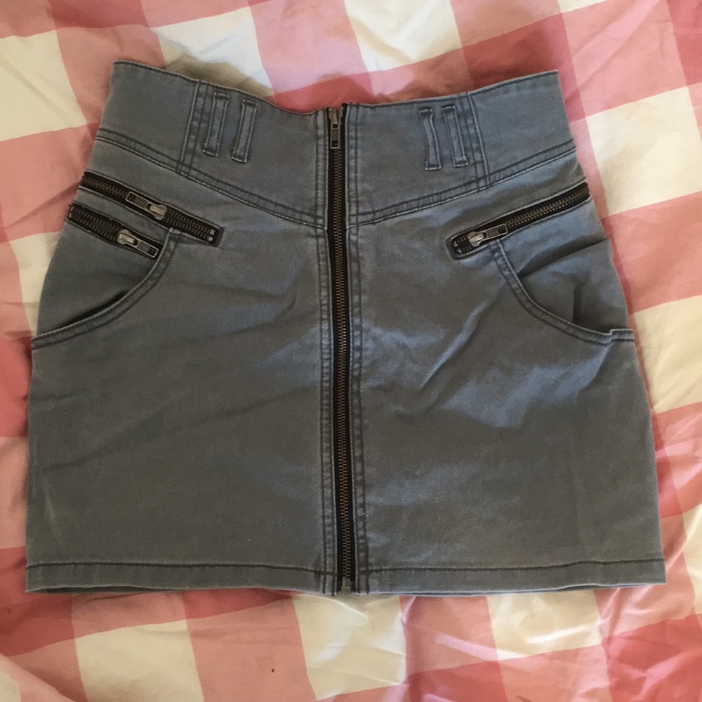 H&M skirt with full zip - size 6